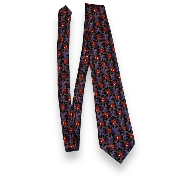 NEW Valentino 100% Silk Tie Red Rose Floral Print Handmade in Italy Luxury - Picture 2 of 9